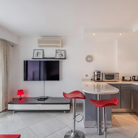 Appartement Les Tropiques Bord De Juan Les Pins